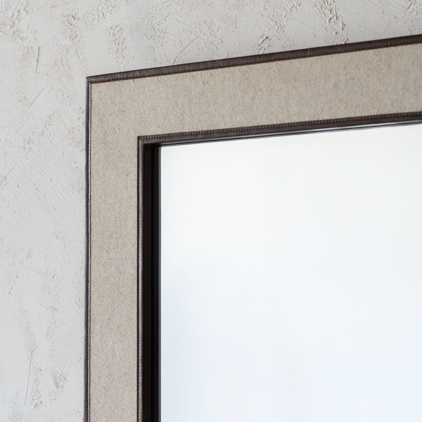 Vivid Mirror With Leather Border Wall Mirror
