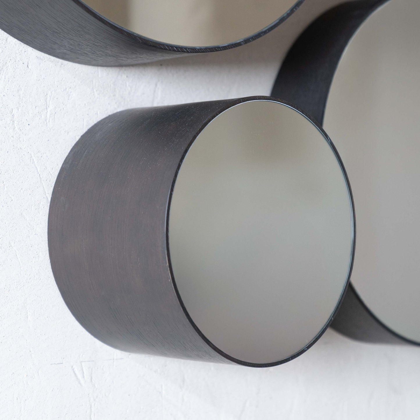 Stained Modern Round Wall Hanging Mirror
