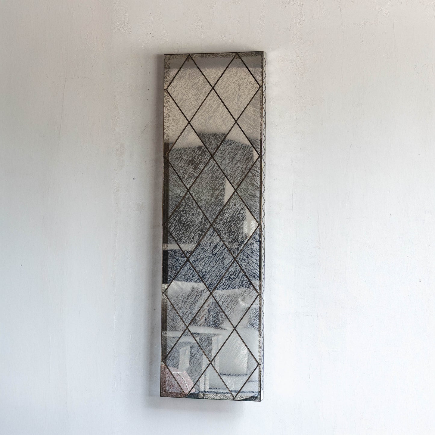 Antique Shape Wall Mirror